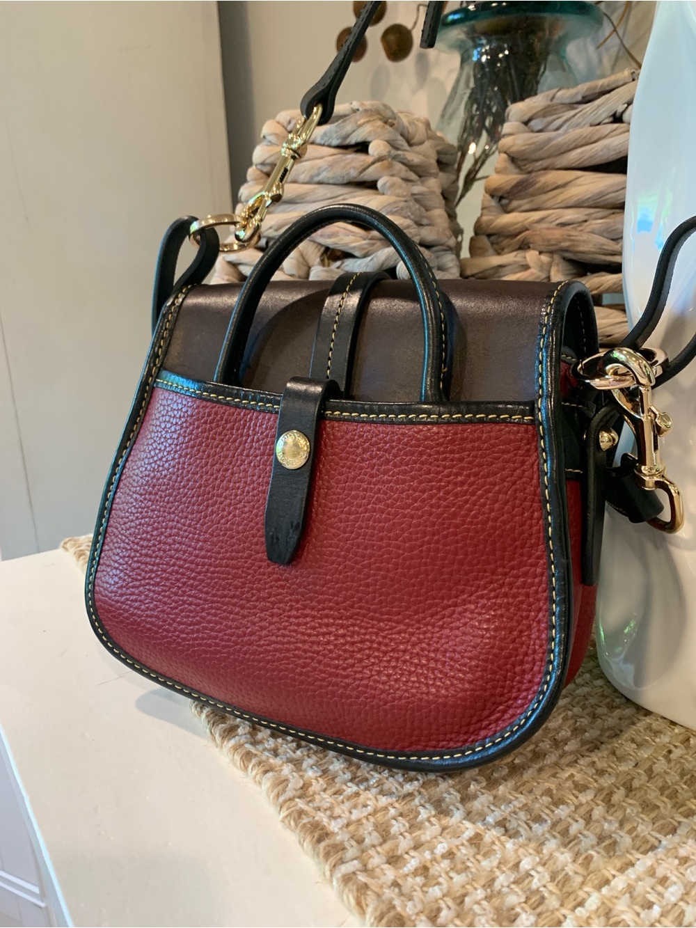 Vintage Dooney & Bourke Brown and Red Leather Saddle Crossbody - Picture 7 of 12